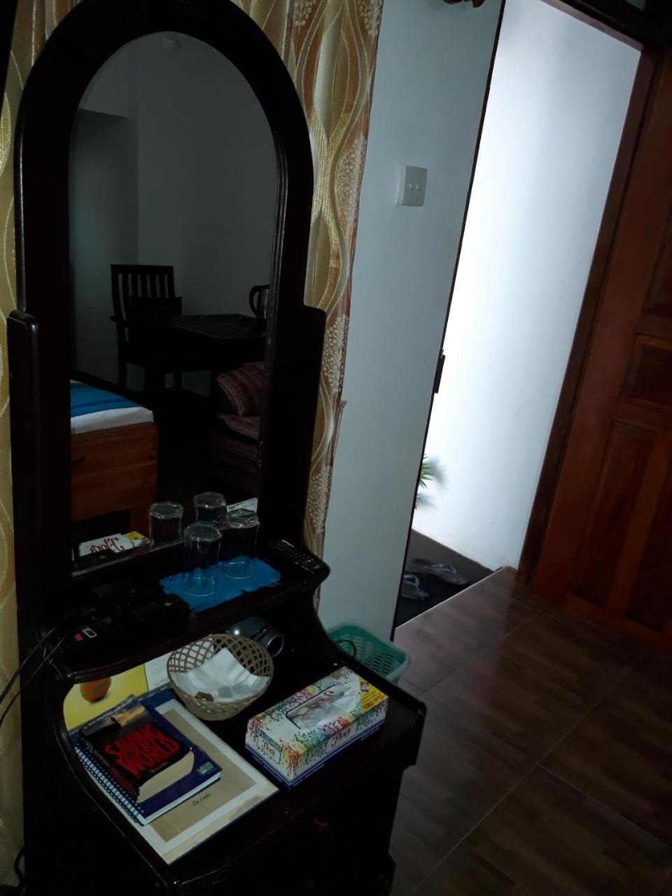 Eden Garden Way Apartment เอลลา ภายนอก รูปภาพ